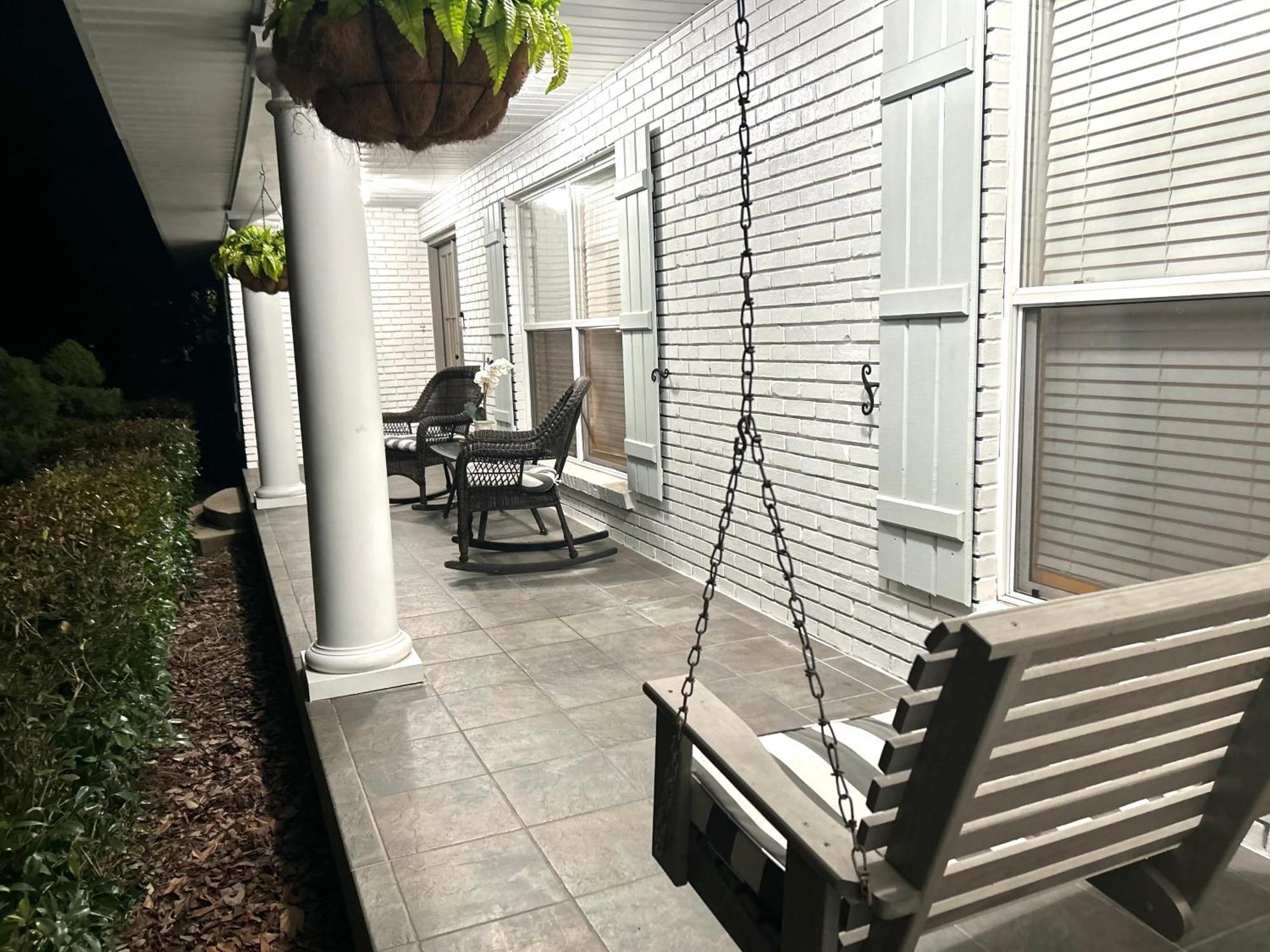4/3 Home Centrally Located, Beach, Casino, Airport, Dining, Golfing, Shopping, Entertainment Gulfport Exterior photo